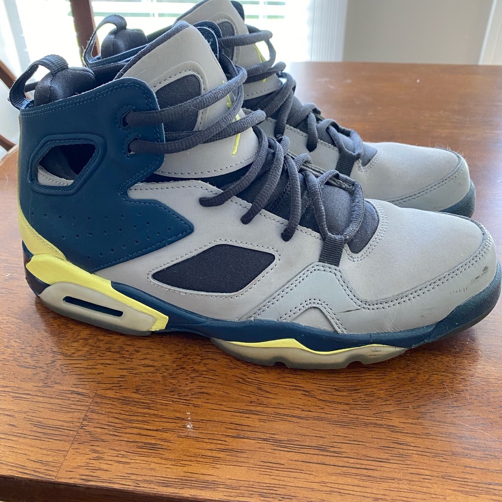 Men’s Jordan’s size 8